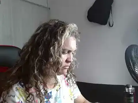 helenca43 online show from March 5, 2025, 12:00 pm