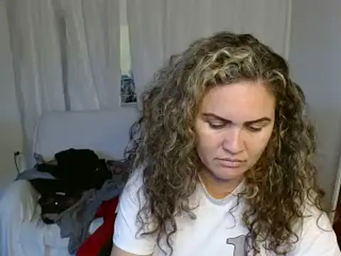 helenca43 online show from March 20, 2025, 8:29 pm