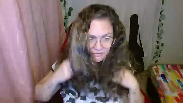 helenca43 online show from October 10, 2025, 9:41 am