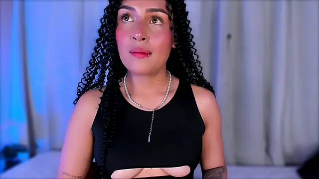 Snapshot of EviePhoenix chatting on January 15, 2025, 4:04 am EviePhoenix online show from January 15, 2025, 4:04 am