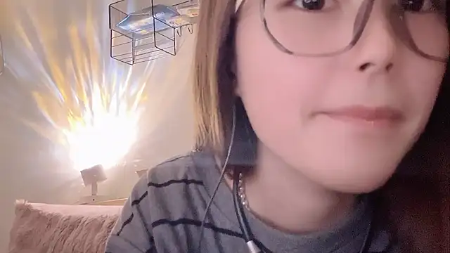 Sweet-Angel999 online show from February 7, 2026, 3:38 pm