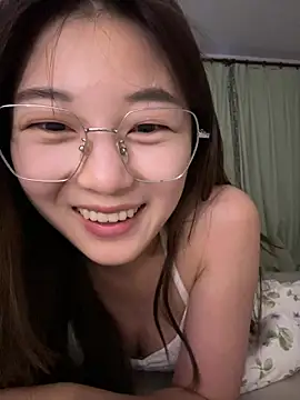 Snapshot of Sweet-Angel999 chatting on May 28, 2026, 3:42 pm Sweet-Angel999 online show from May 28, 2026, 3:42 pm