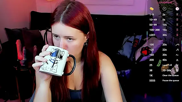 Snapshot of Lily_Moonlight chatting on July 26, 2026, 7:48 am Lily Moonlight online show from July 26, 2026, 7:48 am