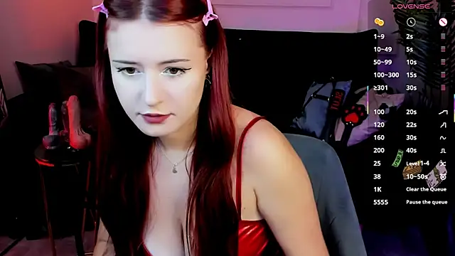 Snapshot of Lily_Moonlight chatting on July 26, 2026, 7:54 pm Lily Moonlight online show from July 26, 2026, 7:54 pm