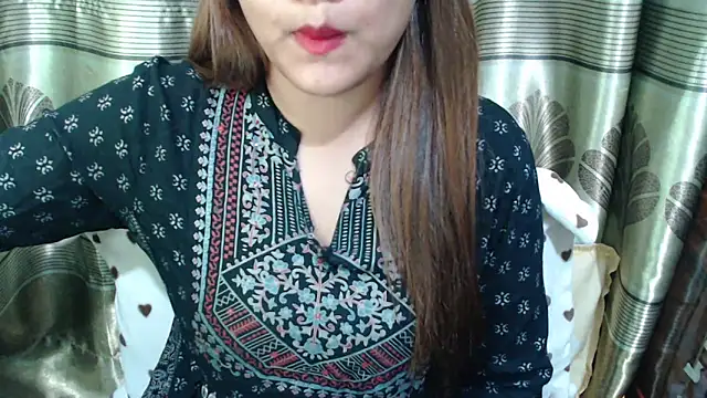 queen angelina online show from March 13, 2026, 5:52 pm