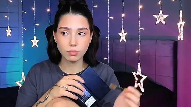 Snapshot of Stacy_Gonzales_ chatting on October 15, 2025, 10:15 am Stacy Gonzales online show from October 15, 2025, 10:15 am