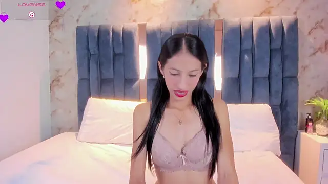 RoseTaylor   online show from December 11, 2024, 5:21 am