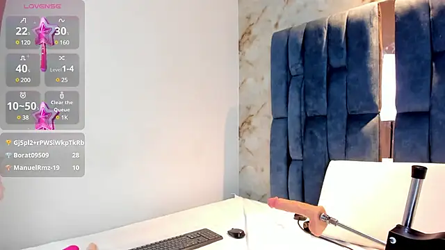 RoseTaylor   online show from December 15, 2024, 9:56 am