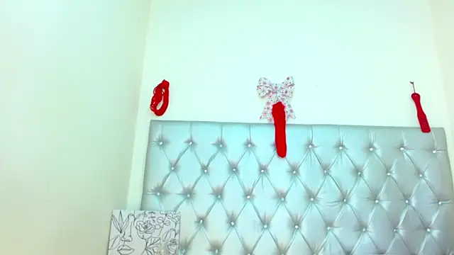 JessicaRabbit04 online show from November 26, 2025, 3:29 am