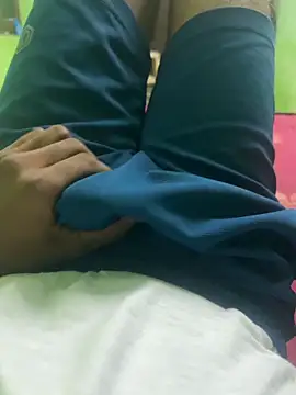 pussylover143x online show from November 11, 2025, 1:22 pm