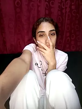 ifeelverywet andhot online show from December 21, 2024, 3:42 pm