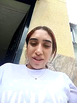 ifeelverywet andhot online show from January 16, 2025, 3:24 pm