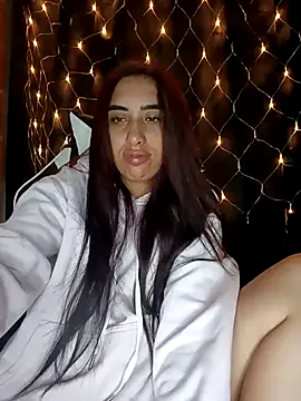 ifeelverywet andhot online show from October 24, 2025, 4:09 am