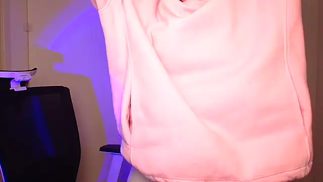 Fantasy July online show from December 20, 2024, 9:43 am