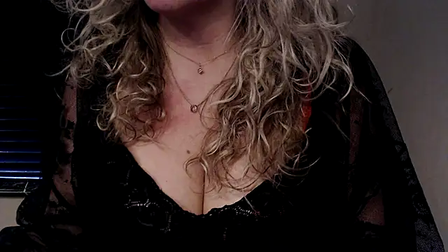 JenniLowen online show from February 11, 2025, 9:53 am