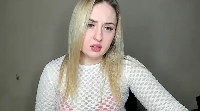 KennaJamess8 online show from February 23, 2025, 6:01 pm