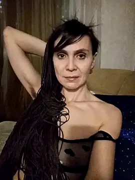 Francenia lolis online show from March 4, 2025, 5:13 pm