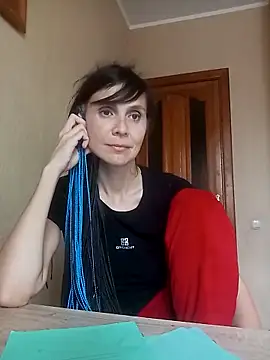 Francenia lolis online show from September 8, 2025, 2:27 pm