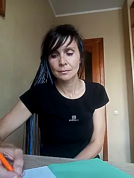 Francenia lolis online show from September 11, 2025, 7:41 am