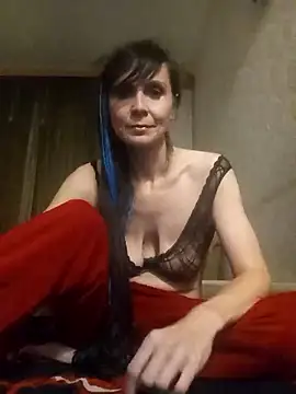 Francenia lolis online show from October 16, 2025, 7:15 pm