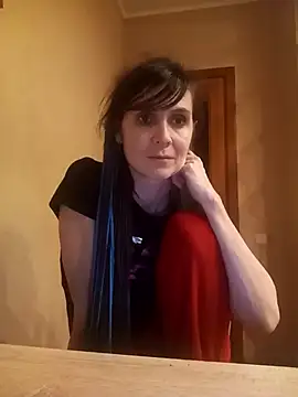 Francenia lolis online show from November 7, 2025, 9:59 pm