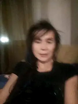 Francenia lolis online show from February 19, 2026, 8:27 pm