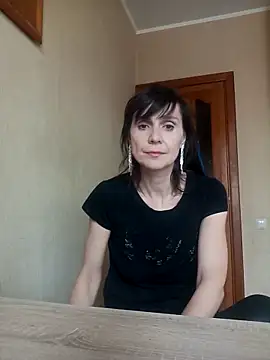 Francenia lolis online show from April 12, 2026, 9:36 am