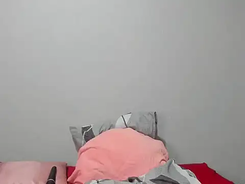 Snapshot of kittydollyx02 chatting on December 2, 2024, 7:38 pm kittydollyx02 online show from December 2, 2024, 7:38 pm