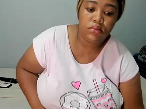 Snapshot of kittydollyx02 chatting on January 15, 2025, 8:58 pm kittydollyx02 online show from January 15, 2025, 8:58 pm