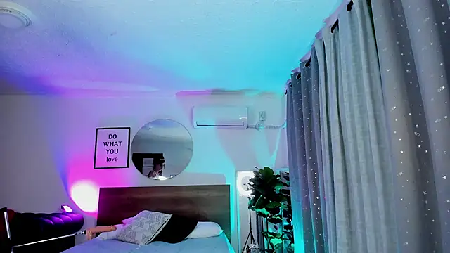 valery yepes online show from February 20, 2025, 6:02 pm