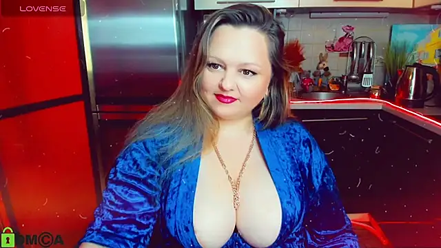 KlaraHoll online show from January 10, 2026, 9:22 am