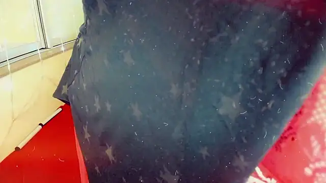 KlaraHoll online show from January 14, 2026, 12:27 am