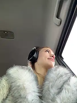 -Sexy Barbie- online show from February 28, 2025, 7:15 am