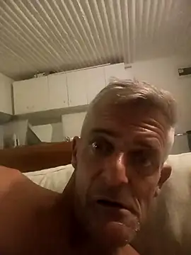 NICJOHNS online show from February 9, 2025, 10:32 pm