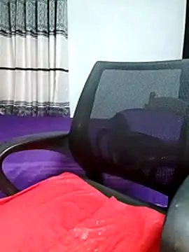 juliya Les online show from October 23, 2025, 2:27 pm