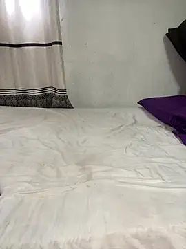 Snapshot of juliya_Les chatting on June 30, 2026, 5:52 am juliya Les online show from June 30, 2026, 5:52 am