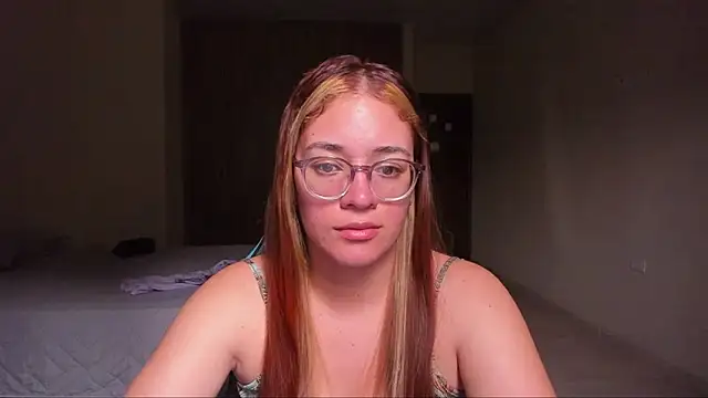 atenas 05  online show from February 25, 2025, 7:03 pm