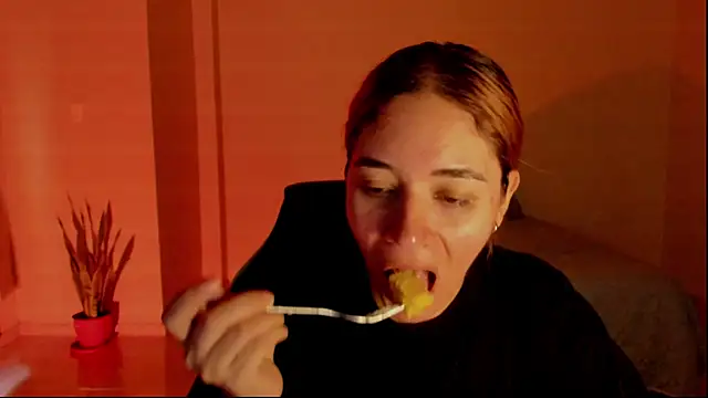 atenas 05  online show from February 9, 2026, 5:06 pm