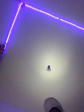 alisson carolina73 online show from February 4, 2025, 4:15 am