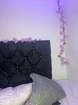 alisson carolina73 online show from February 15, 2025, 3:31 am