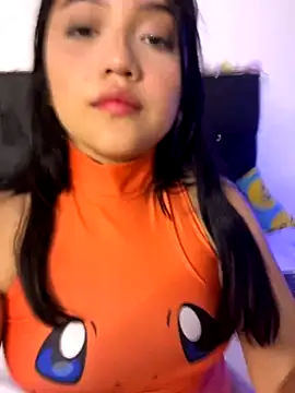 alisson carolina73 online show from September 12, 2025, 1:49 am