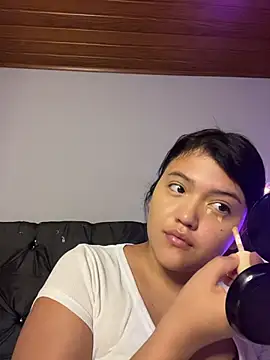 Snapshot of alisson_carolina73 chatting on July 10, 2026, 3:11 am alisson carolina73 online show from July 10, 2026, 3:11 am