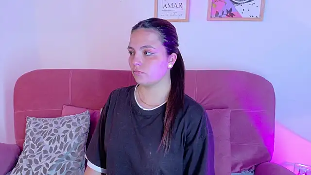 Juanita owens online show from April 21, 2026, 11:49 am