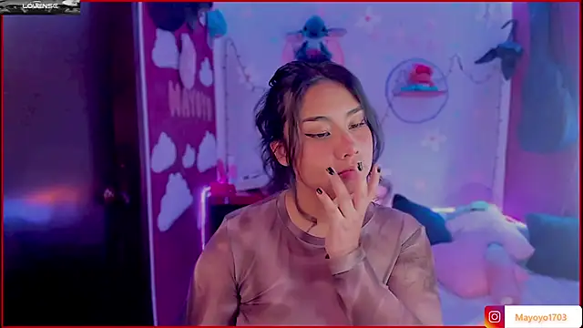 kiki cavilll online show from November 5, 2025, 1:22 pm