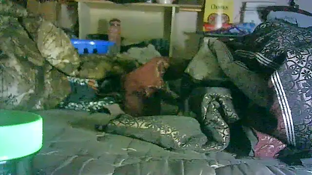 DI4MOND FIR3 online show from June 4, 2026, 2:39 am