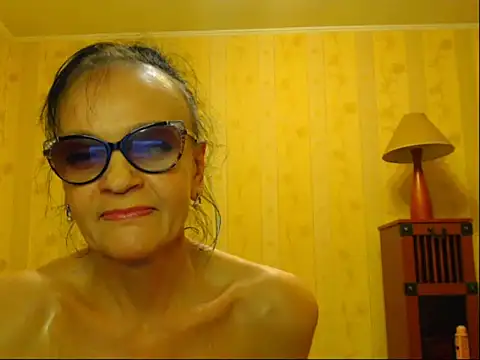 Valentina3859 online show from March 9, 2025, 9:46 pm