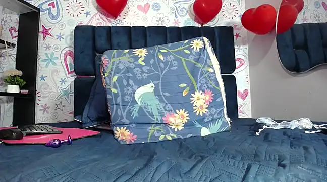 Snapshot of KOURTNEY-- chatting on February 25, 2025, 7:31 am KOURTNEY-- online show from February 25, 2025, 7:31 am