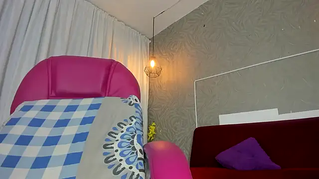 KOURTNEY-- online show from March 6, 2026, 2:19 am