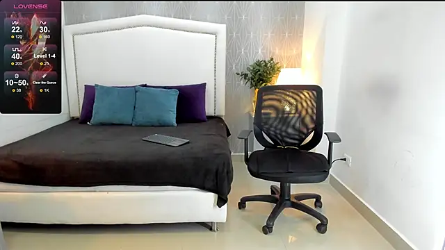  Peach1  online show from January 29, 2025, 1:17 pm