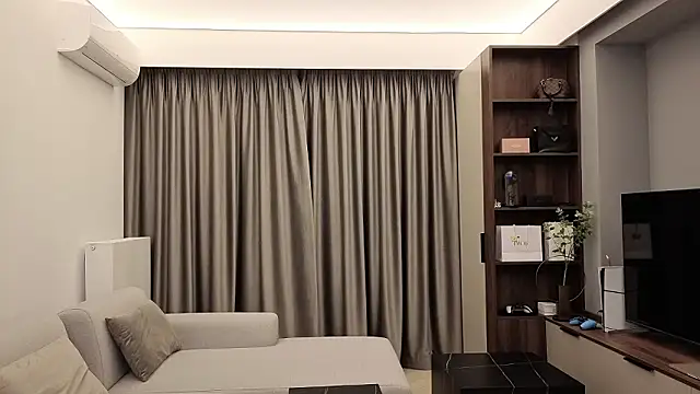 IrisNoire online show from February 14, 2026, 8:38 pm